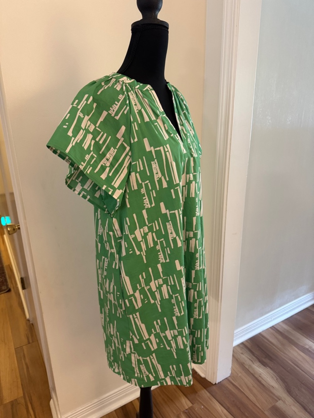 Pinch Green & White Printed Shift Dress - Picture 3 of 12